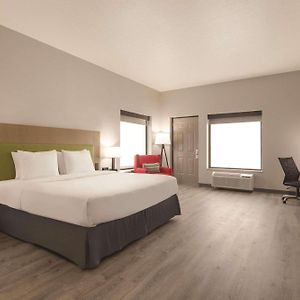 Premium King Room Disability Access or Non-Smoking